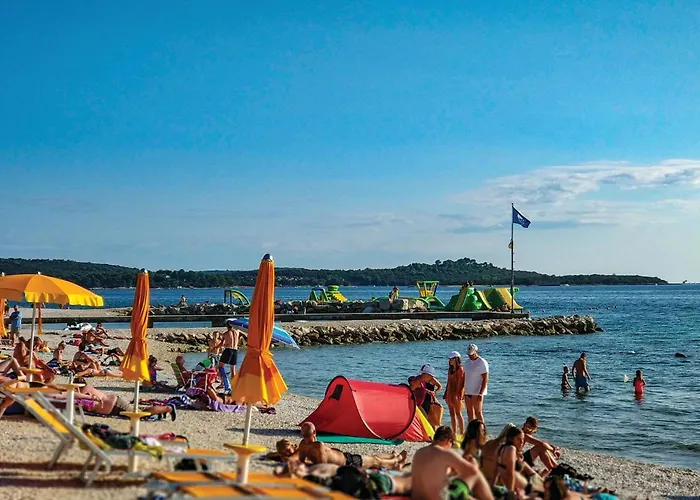 Gorgeous In Apartment *