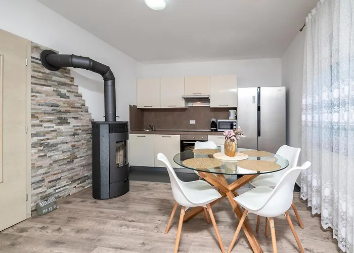 Apartment Gorgeous In