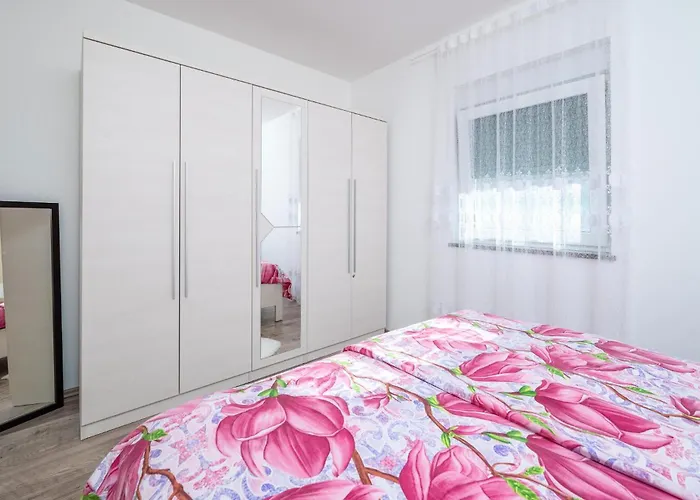 Apartment Gorgeous In